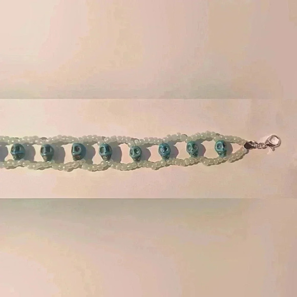 Skull Beaded bracelet made in the Florida Keys - Picture 5 of 5